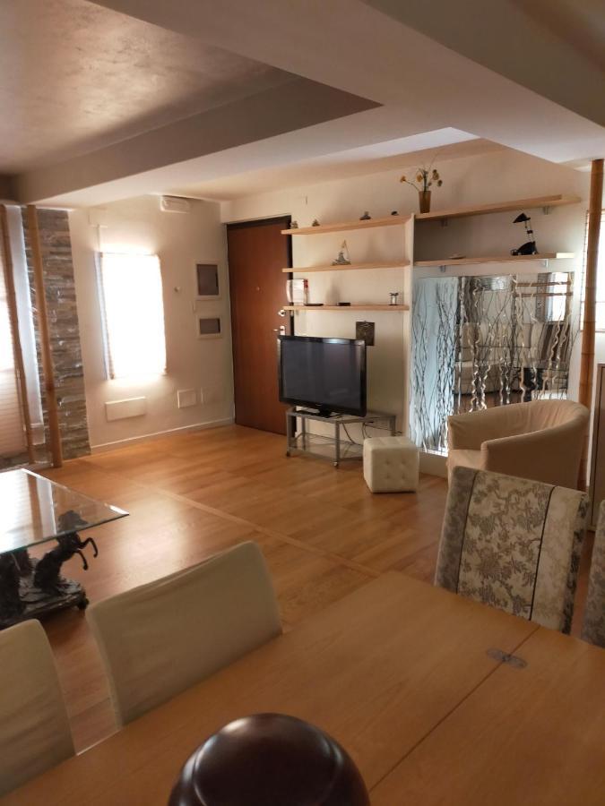 Apartment Taverna Zen Milan